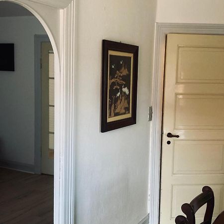 Vejlegades Skomager Apartment นากสกอฟ ภายนอก รูปภาพ