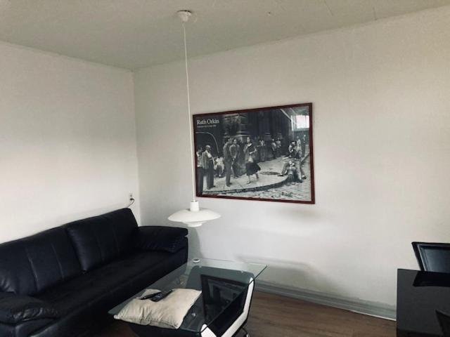 Vejlegades Skomager Apartment นากสกอฟ ภายนอก รูปภาพ