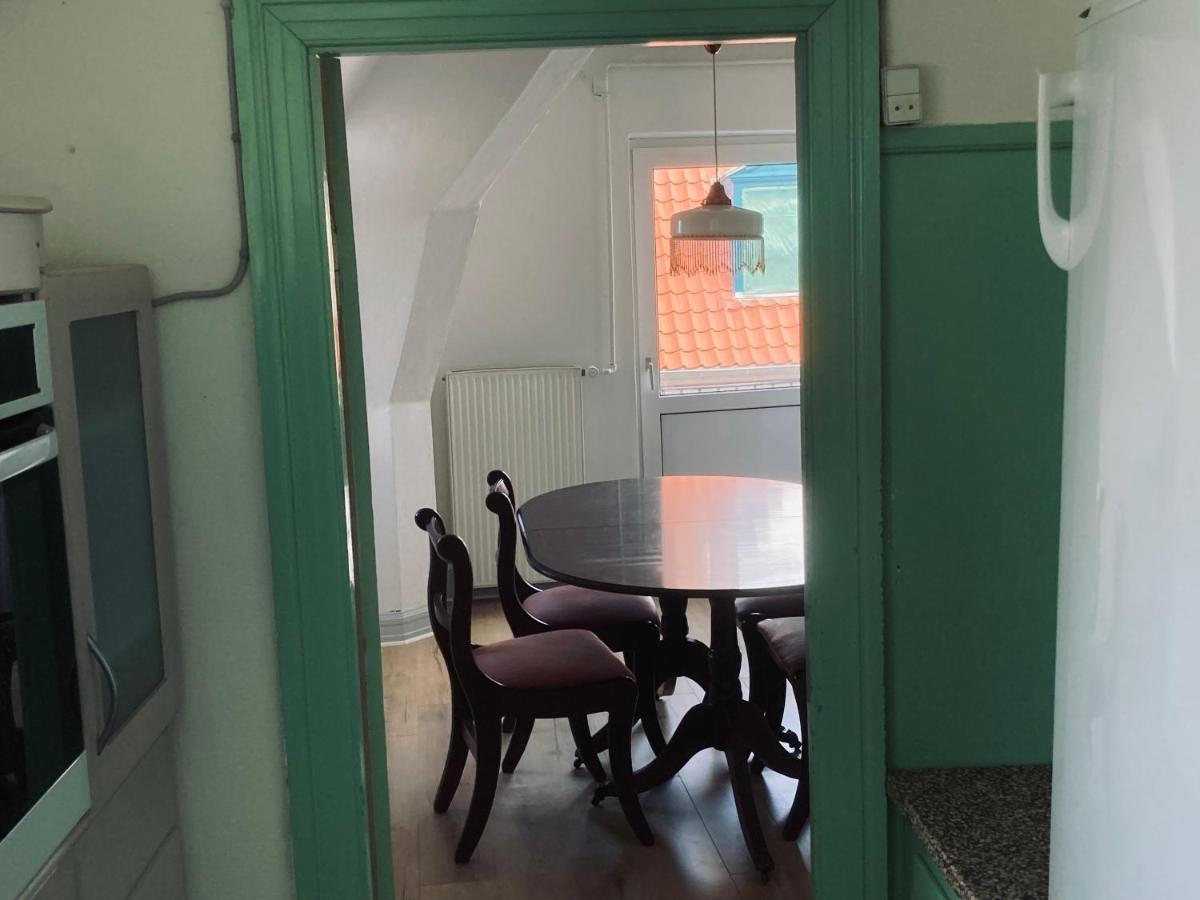 Vejlegades Skomager Apartment นากสกอฟ ภายนอก รูปภาพ