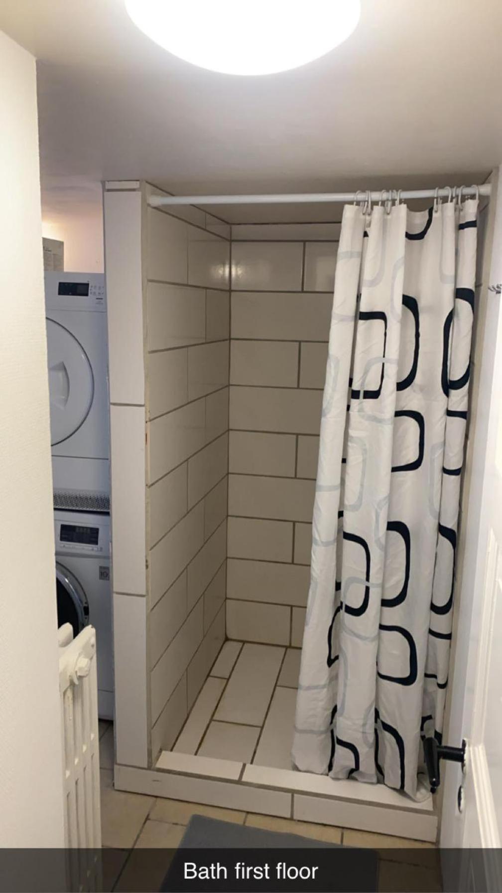 Vejlegades Skomager Apartment นากสกอฟ ภายนอก รูปภาพ